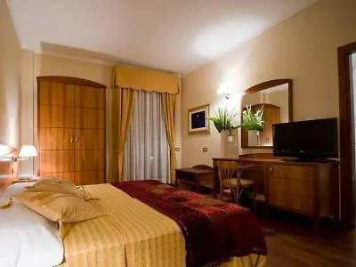 Cavaliere 4* Noci