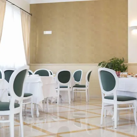 Cavaliere 4* Noci