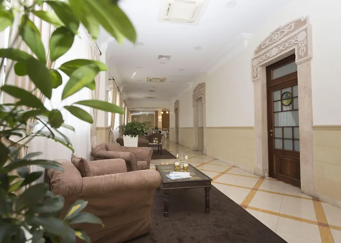 Cavaliere 4* נוצ'י