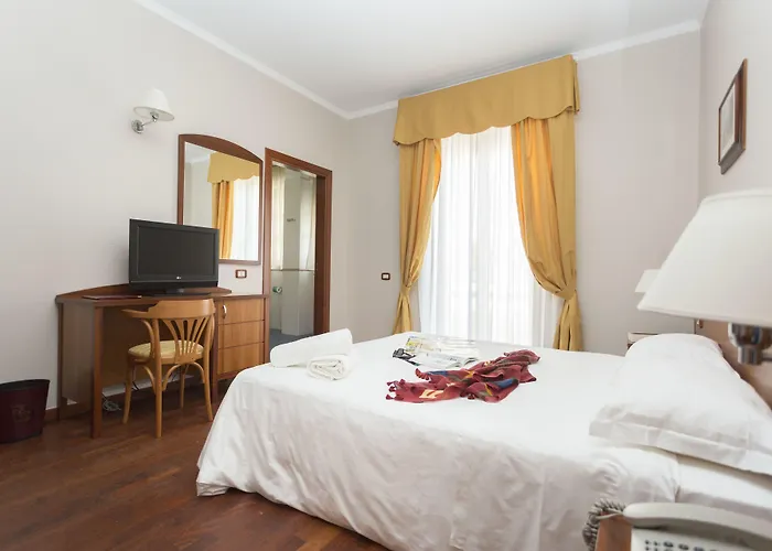 Cavaliere מלון נוצ'י