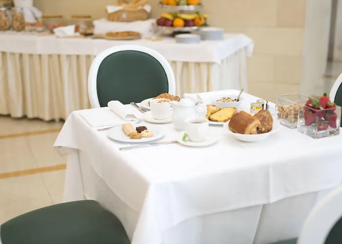 מלון Cavaliere 4*