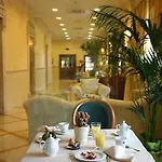 Cavaliere מלון נוצ'י