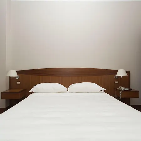 Cavaliere 4* نوتشي