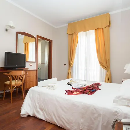 فندق Cavaliere 4*